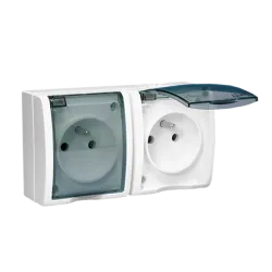 Simon Aquarius White Socket NT with Smoke Cover