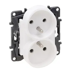 Niloe Step white module 2x TV/R socket with shutters - practical