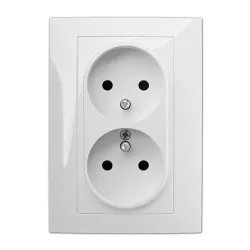 VESTRA Socket White 2x S/F 2P+E Monolit IP20 - reliable socket