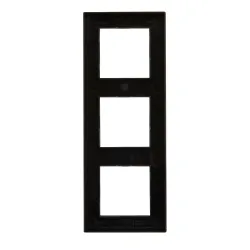 Niloe Step czarny ramka 3x - praktyczna ramka elektryczna