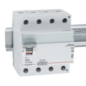 P304 TX3 40A/ 30MA/A WYŁĄCZNIK RÓŻNICOWY 40A 4P 4M 30MA A 10KA