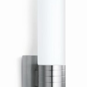 Lampa elewacyjna z czujnikiem ruchu i zmierzchu Steinel L 260 S LED PIR 9,87W 3000K 703lm IP44 IK03 230V srebrna / stal nierdzewna