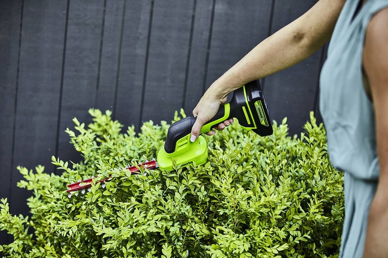 24V Nożyce do podcinania trawy i żywopłotów G24SHTK2 zestaw Ład.+2Ah - obrazek 8