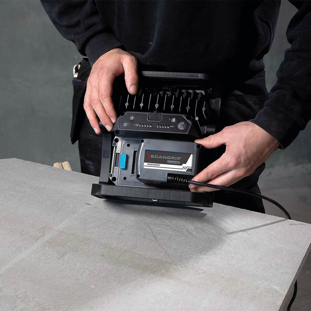 Akumulatorowa lampa robocza LED 4000 lm NOVA 4 CONNECT 03.6101C - obrazek 3