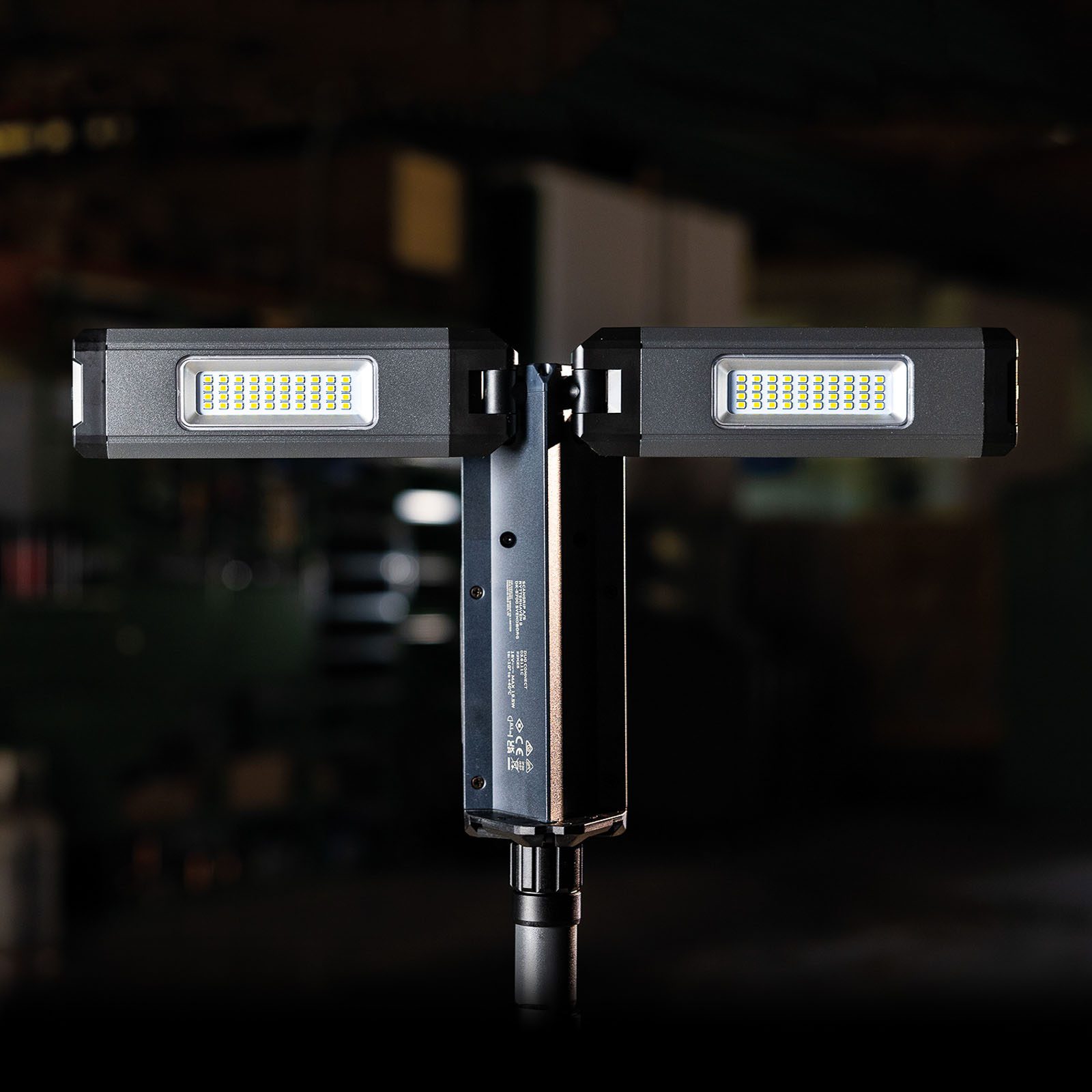 Lampa robocza z dwiema głowicami 2500 lm ze statywem TOWER COMPACT CONNECT 03.6110C - obrazek 4