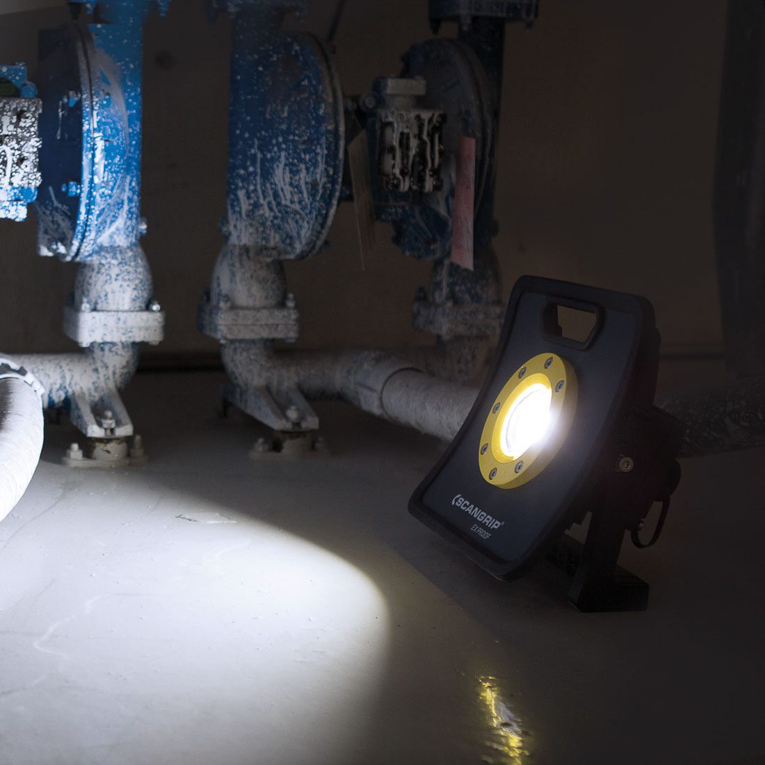 Akumulatorowa lampa robocza przeciwwybuchowa o mocy 4000 lm NOVA-EX R 03.5618 - obrazek 4