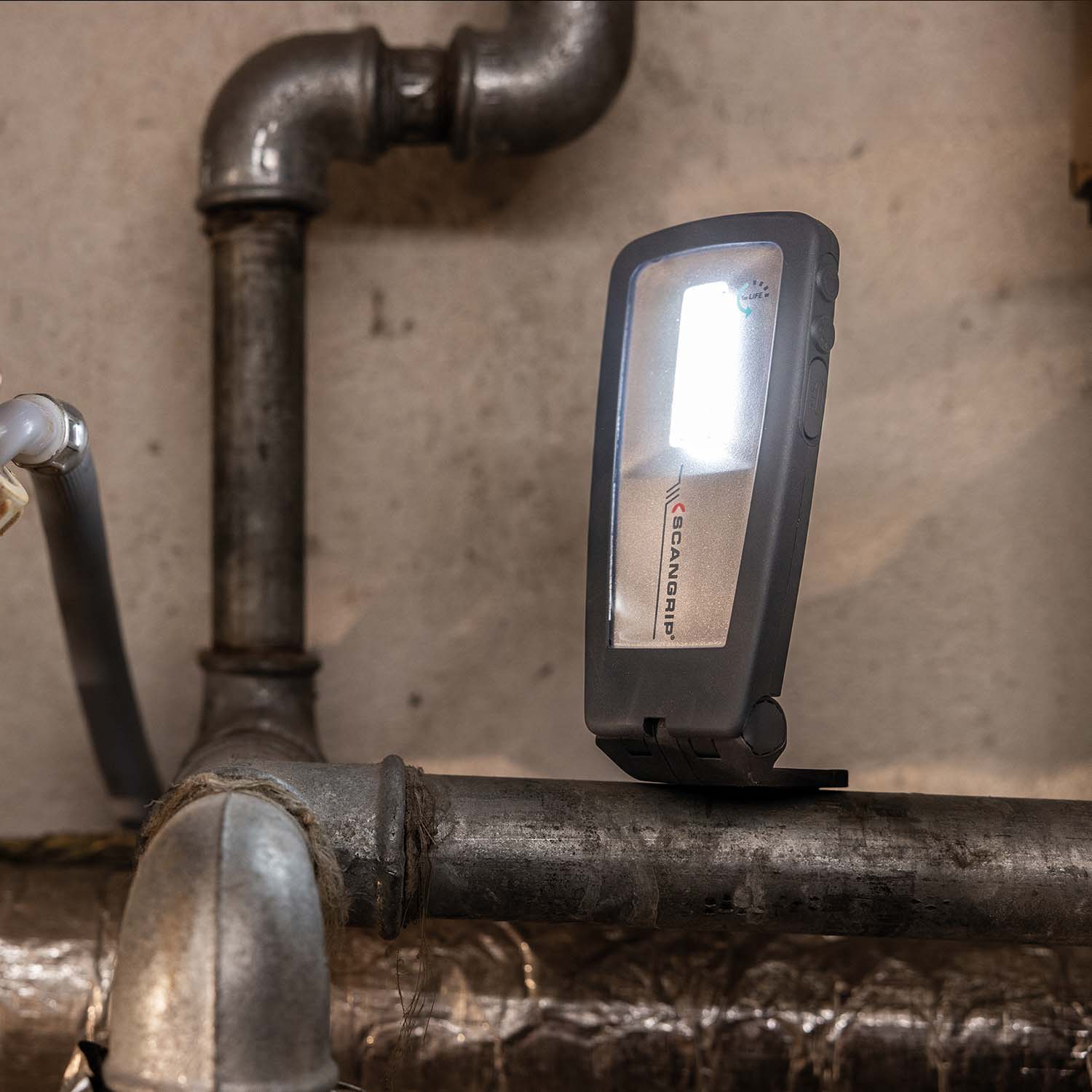 Poręczna akumulatorowa lampa robocza LED 200 lm 1,2 W Scangrip MINIFORM forLIFE 03.6207 - obrazek 24