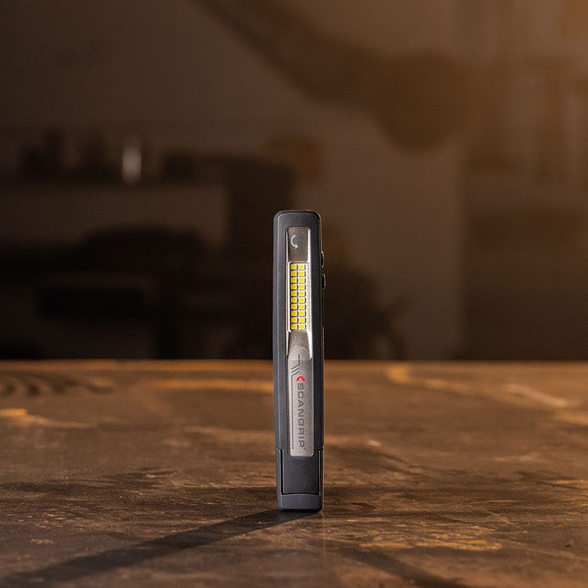 Wygodna akumulatorowa lampa robocza LED 2 w 1 150 lm 1,1 W Scangrip UNIPEN forLIFE 03.6209 - obrazek 16