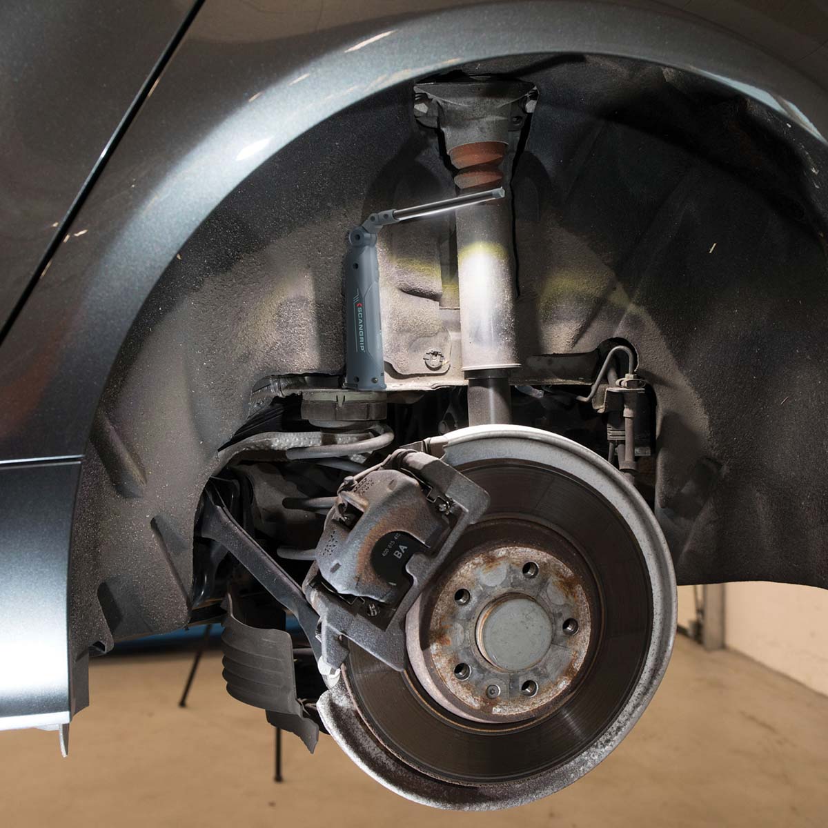 Ultracienka akumulatorowa lampa robocza LED 500 lm 3,5 W Scangrip SLIM forLIFE - obrazek 4