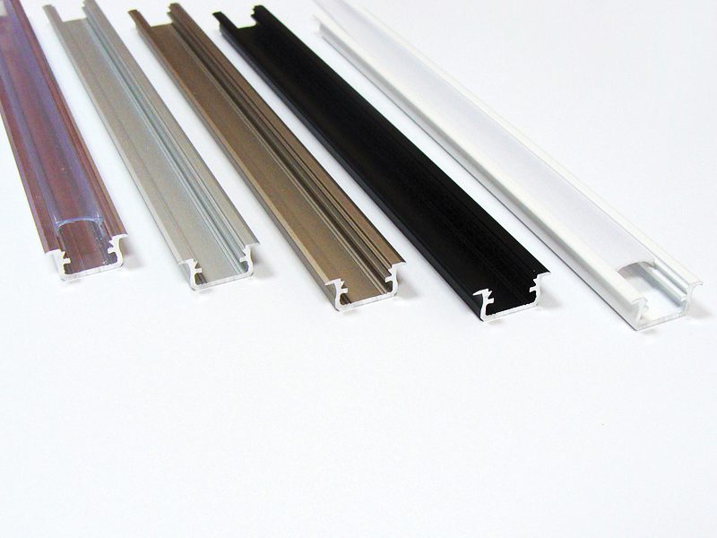 PROFIL LED PT WPUSZCZANY ALUMINIUM SUROWE SREBRNY 1000MM+ KLOSZ MLECZNY