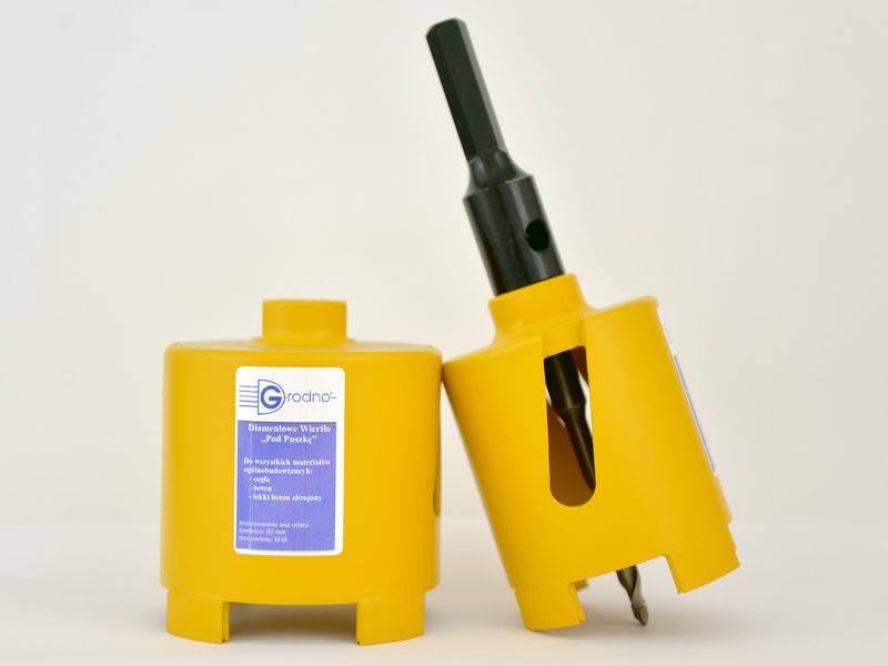 KORONKA DIAMENTOWA SDS-PLUS BEZUDAROWA 82 MM Z UCHWYTEM KOMPLET