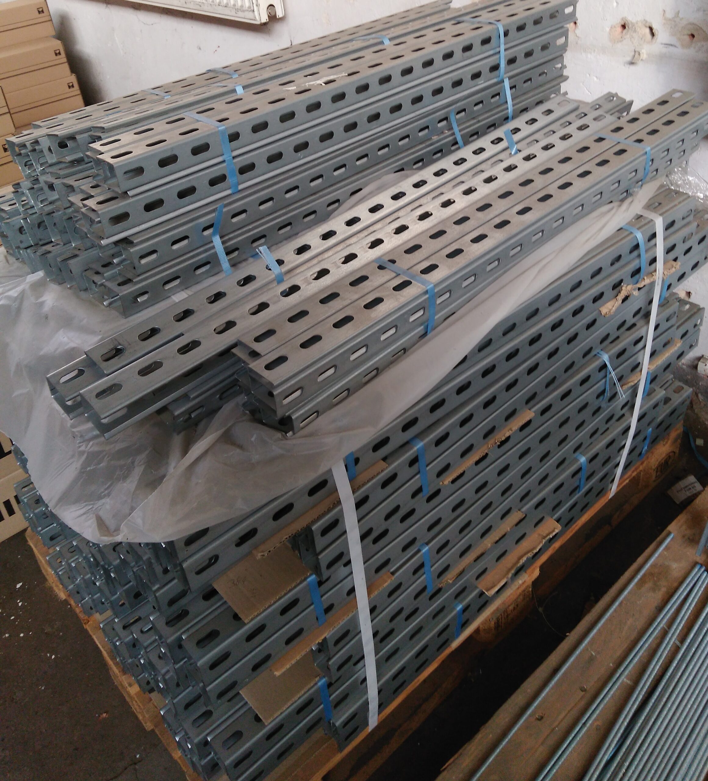 CWP40H47/1 CEOWNIK WZMOCNIONY 1M 1.5MM