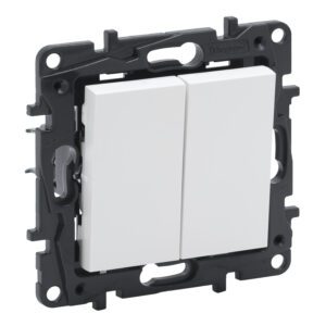 NILOE STEP MODUŁ BIAŁY ŁĄCZNIK UNIWERSALNY 2X ZACISKI SPRĘŻYNOWE 10AX 250V