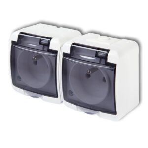 JUNIOR BIAŁY GNIAZDO NT 2X Z/U Z KLAPKĄ DYMNĄ IP54 ZACISKI ŚRUBOWE 16A 250V