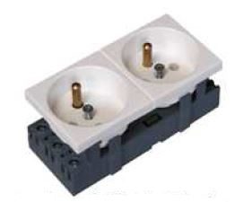 M45 BIAŁY GNIAZDO 2X Z/U 4M