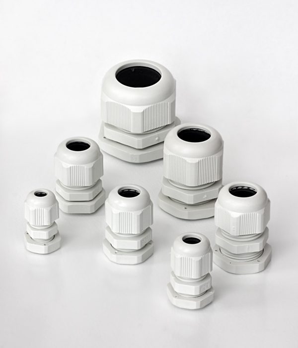 PG-7 CABLE GLAND IP68 2.5-6.0MM + POLYAMIDE PA66 GRAY NUT