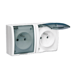 SIMON AQUARIUS WHITE SOCKET NT 2X Z/U WITH SMOKY COVER IP54 SCREW TERMINALS 16A 250V