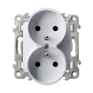 SZAFIR MODUŁ BIAŁY GNIAZDO 2X Z/U ZACISKI ŚRUBOWE 16A 250V