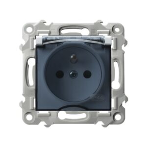 SAPPHIRE MODULE WHITE SPLASH-PROOF SOCKET Z/U IP-44 WITH SMOKE COVER SCREW TERMINALS 16A 250V